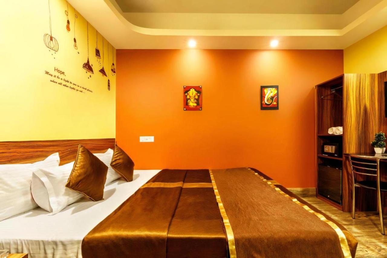 The Silverline Hotel Calcutta Exteriör bild