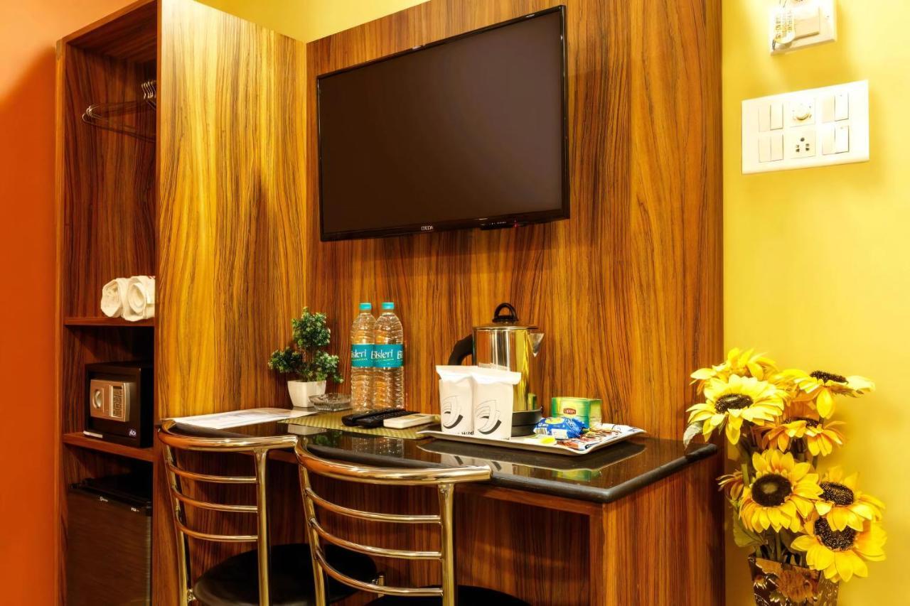 The Silverline Hotel Calcutta Exteriör bild