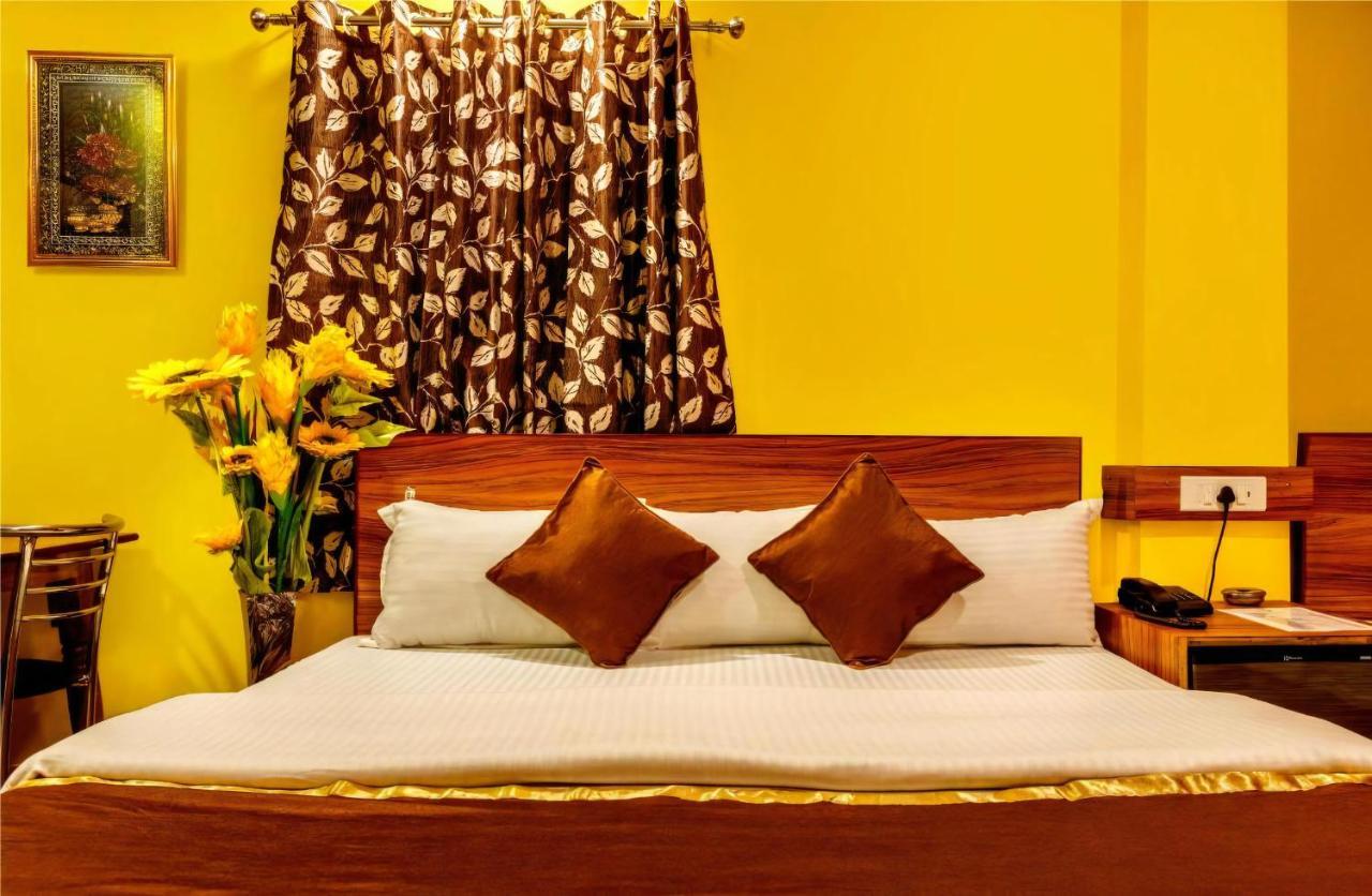 The Silverline Hotel Calcutta Exteriör bild